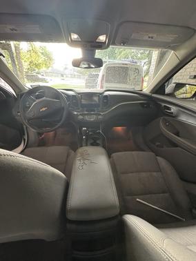 White 2014 Chevrolet Impala 1LS