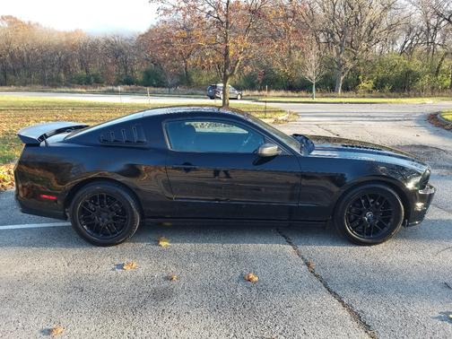 2014 Ford Mustang V6