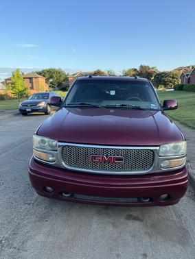 2004 GMC Yukon Denali