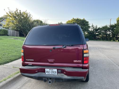 2004 GMC Yukon Denali