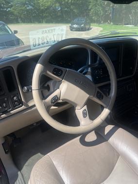 2004 GMC Yukon Denali