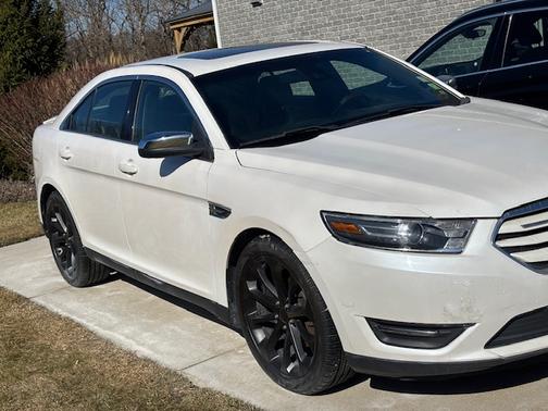 2016 Ford Taurus Limited
