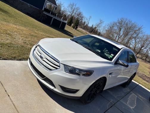 2016 Ford Taurus Limited