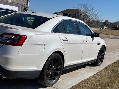2016 Ford Taurus Limited