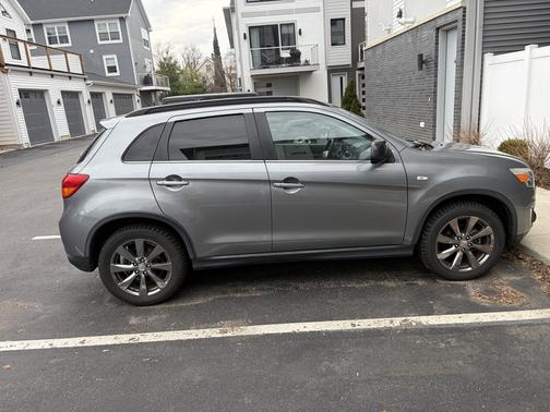 2013 Mitsubishi Outlander Sport LE