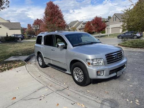 Photo 1 of 25 of 2006 INFINITI QX56 Base