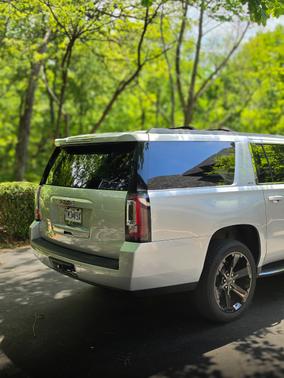 Silver 2017 GMC Yukon XL SLT