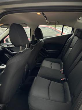 2018 Mazda Mazda3 Sport