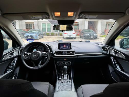 2018 Mazda Mazda3 Sport