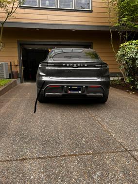 2024 Porsche Macan Electric 4