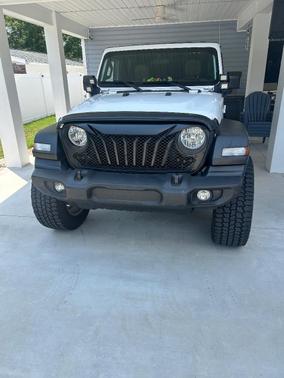 White 2019 Jeep Wrangler Unlimited Sport S