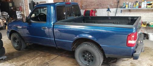 Blue 2009 Ford Ranger XLT