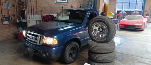 Blue 2009 Ford Ranger XLT