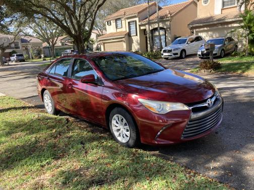 2016 Toyota Camry Hybrid LE