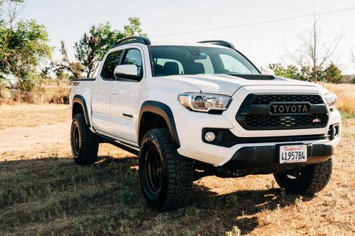 2022 Toyota Tacoma TRD Off Road