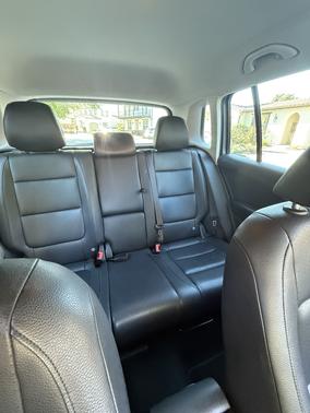 2012 Volkswagen Tiguan LE
