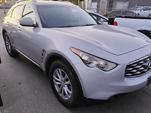 2011 INFINITI FX35 Base