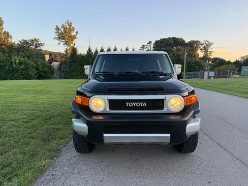 Black 2014 Toyota FJ Cruiser Base