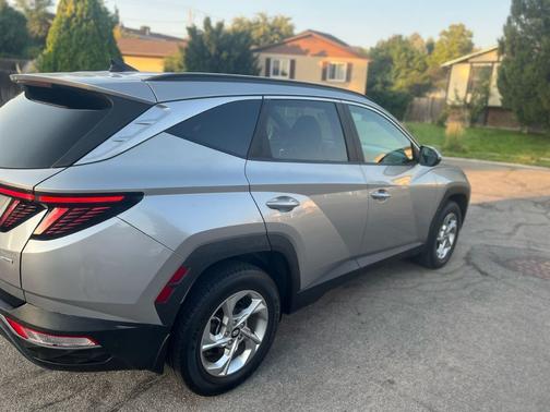 Silver 2022 Hyundai TUCSON SEL
