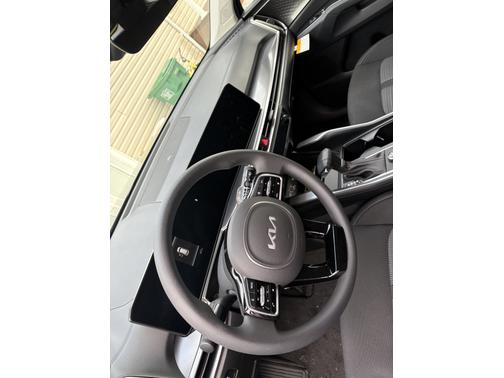 2025 Kia Sorento LX
