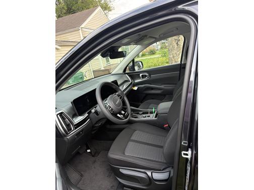 2025 Kia Sorento LX