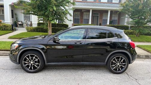Black 2017 Mercedes-Benz GLA 250 Base