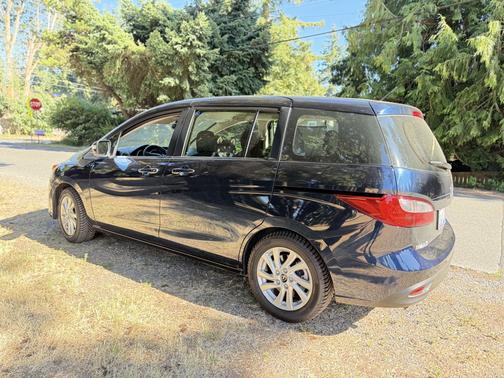 2014 Mazda Mazda5 Sport