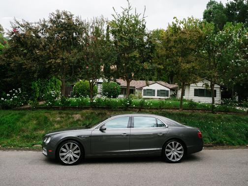 2014 Bentley Flying Spur Base