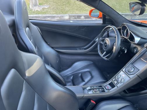2015 McLaren 650S Base