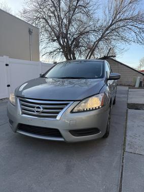 Gray 2014 Nissan Sentra SV