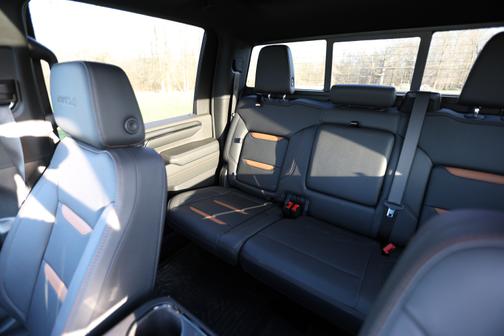 2024 GMC Sierra 3500 AT4