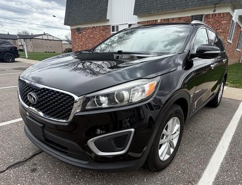 Black 2016 Kia Sorento LX