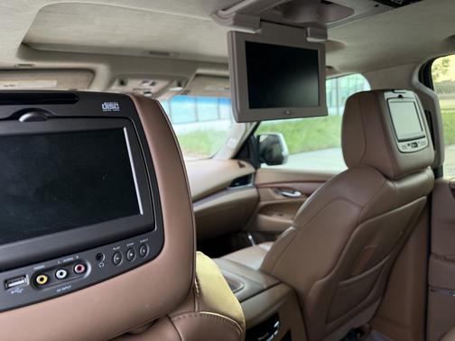 2015 Cadillac Escalade Platinum
