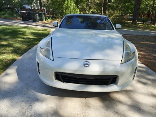 White 2013 Nissan 370Z Touring