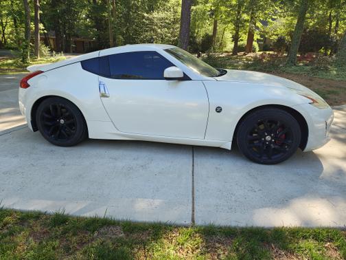 White 2013 Nissan 370Z Touring