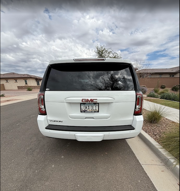 White 2015 GMC Yukon SLT