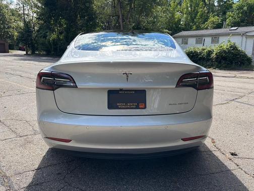 Silver 2018 Tesla Model 3 Long Range