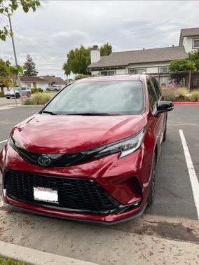2025 Toyota Sienna XSE