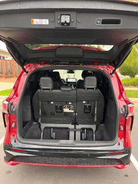 2025 Toyota Sienna XSE