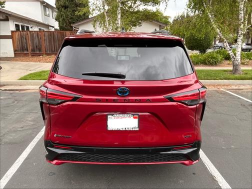 2025 Toyota Sienna XSE
