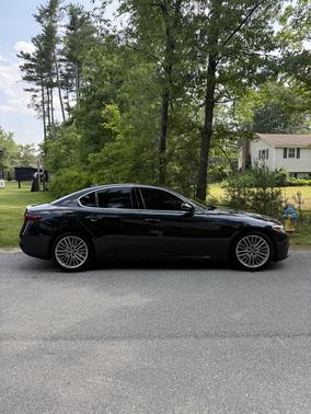 2017 Alfa Romeo Giulia Ti