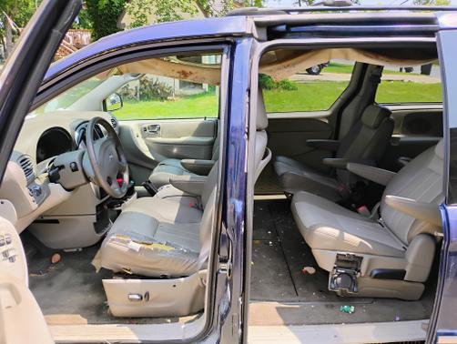 2005 Chrysler Town & Country Touring