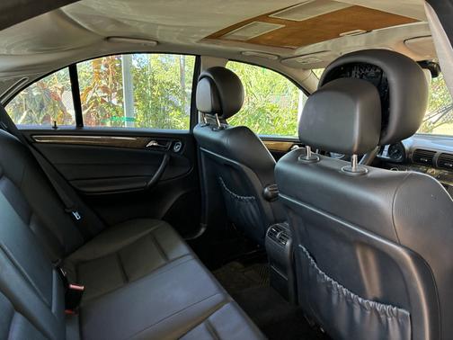 White 2007 Mercedes-Benz C-Class C230
