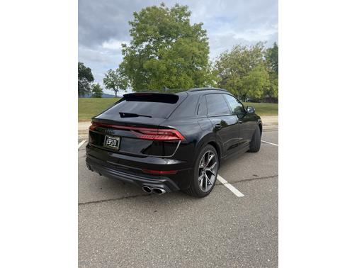 2022 Audi SQ8 4.0T Premium Plus