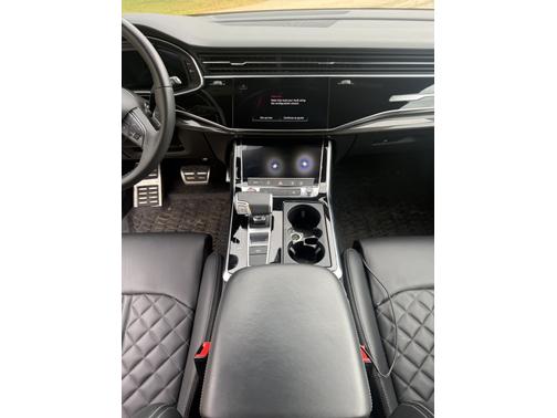 2022 Audi SQ8 4.0T Premium Plus