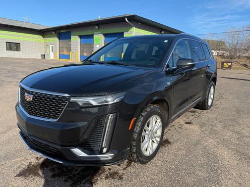 Black 2022 Cadillac XT6 Luxury AWD