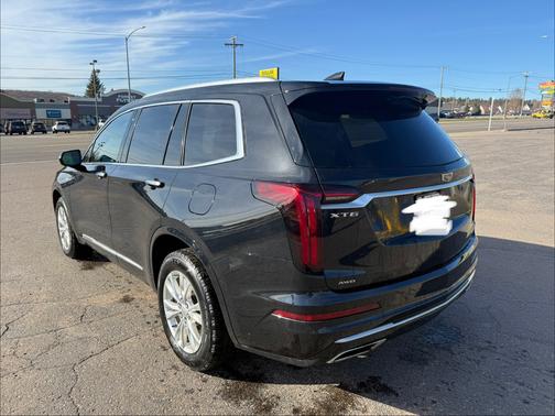 Black 2022 Cadillac XT6 Luxury AWD