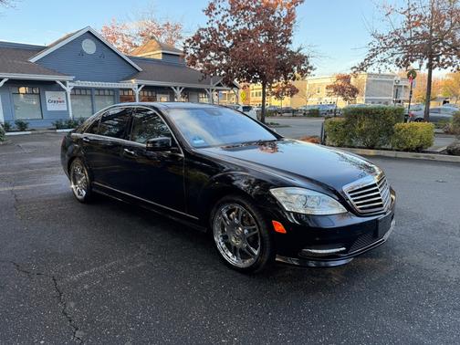 2010 Mercedes-Benz S-Class S 550