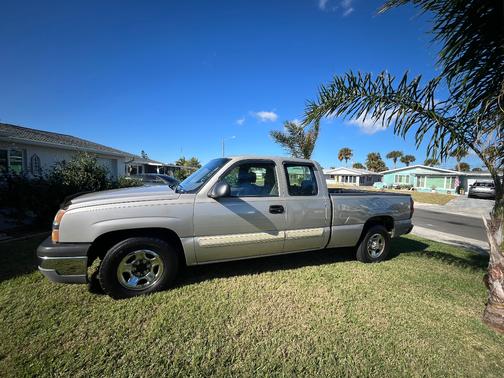 2004 Chevrolet Silverado 1500 LS Extended Cab