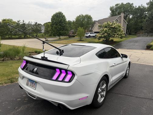 White 2016 Ford Mustang V6
